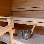 2Ndhomes Bright & Spacious 2-Story Apartment With Sauna